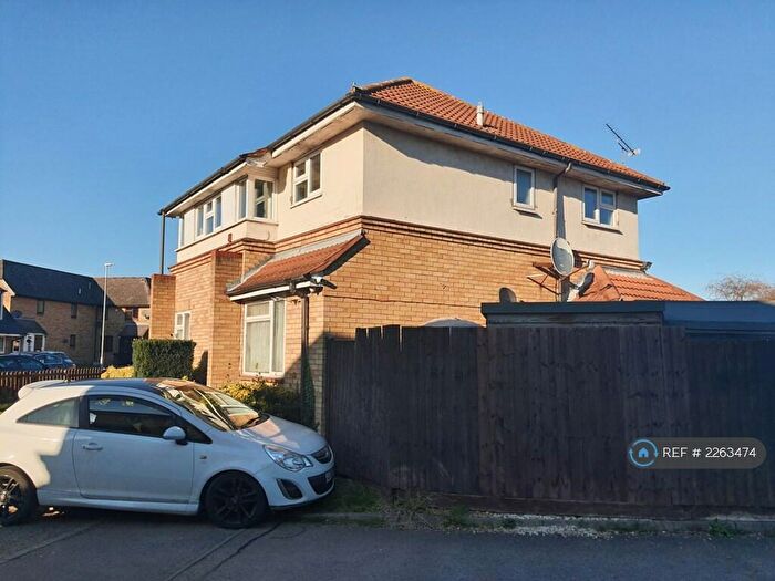 2 Bedroom Maisonette To Rent In Fairfax Avenue, Basildon, SS13