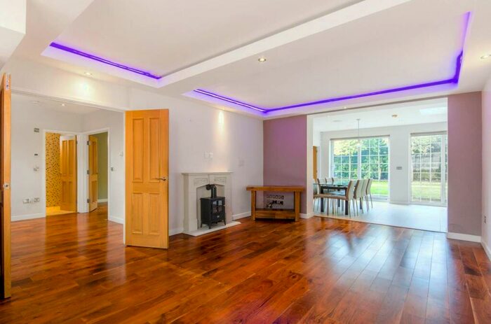 6 Bedroom Detached House To Rent In Hermitage Close, South Woodford, London, E18