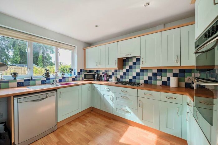 2 Bedroom Detached House For Sale In Botley, Oxford, OX2