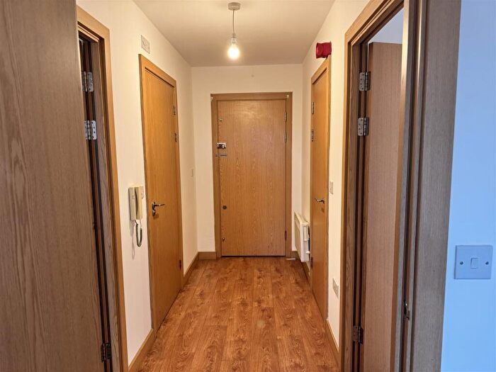 2 Bedroom Flat To Rent In Morello QuarterCherrydown EastBasildonEssex, SS16