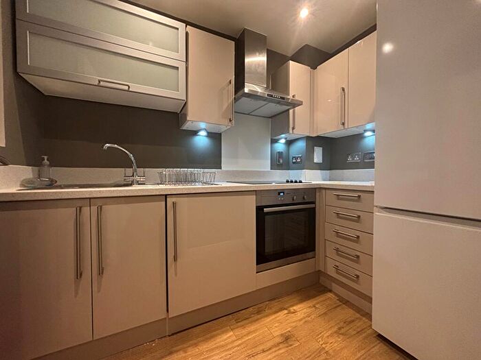 2 Bedroom Apartment To Rent In Bessemer Road, Welwyn Garden City, AL7