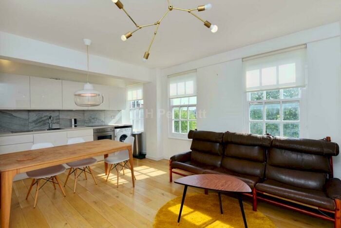 1 Bedroom Apartment To Rent In Eton College Road, Chalk Farm, NW3