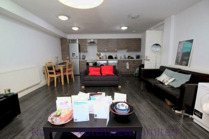 2 Bedroom Flat To Rent In Gloucester Drive, Finsbury Park, N4