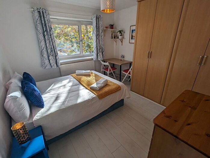 3 Bedroom Flat To Rent In Talwin Street, William Guy Gardens, Bow, London, E3