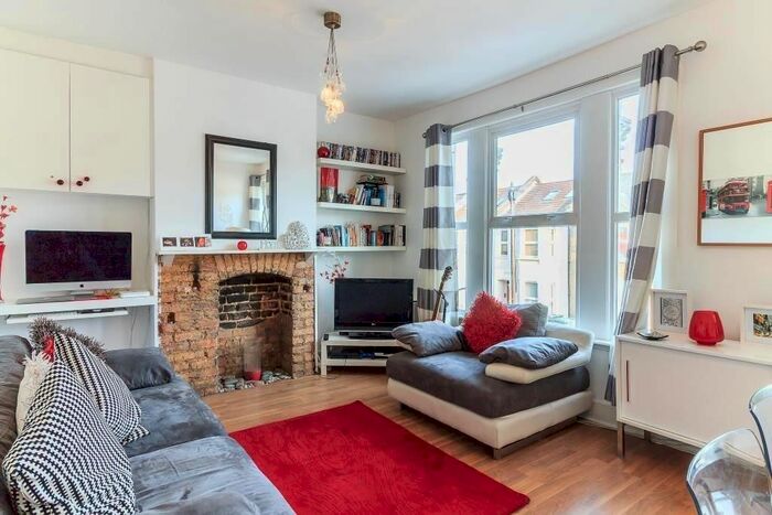 2 Bedroom Flat To Rent In Parkhurst Road, London, N22