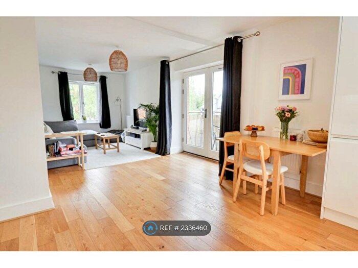 2 Bedroom Flat To Rent In Sheering Lower Road, Sawbridgeworth, CM21