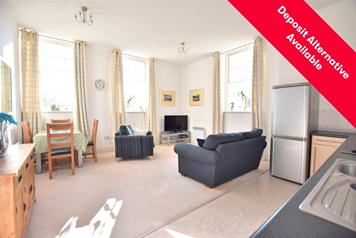 2 Bedroom Apartment To Rent In The Crescent, Gloucester, GL1