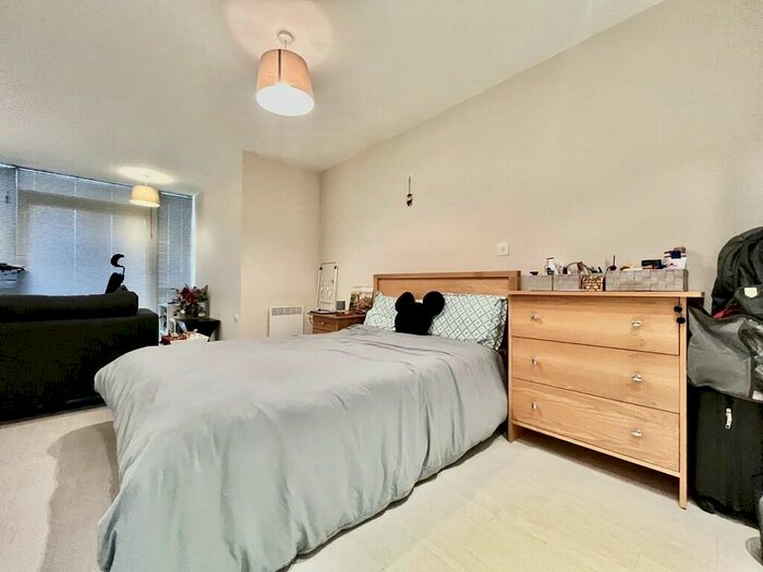 Apartment To Rent In Manor Mills, Ingram Street, Leeds, LS11