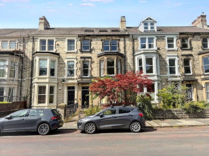 3 Bedroom Flat For Sale In Flat, Eslington Terrace, Jesmond, Newcastle Upon Tyne, NE2