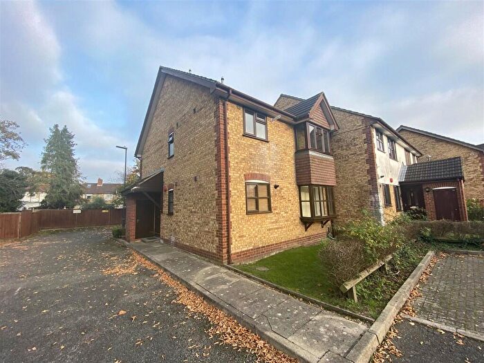 2 Bedroom Apartment To Rent In Lime Close, Harrow Weald, HA3