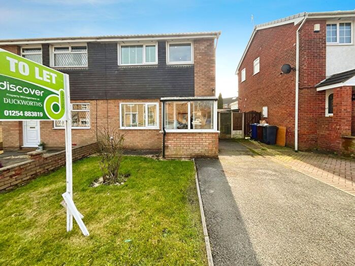 3 Bedroom Property To Rent In Petre Crescent, Rishton, BB1