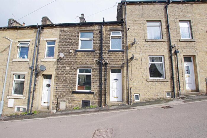 2 Bedroom Terraced House For Sale In Queen Street, Greetland, Halifax, HX4