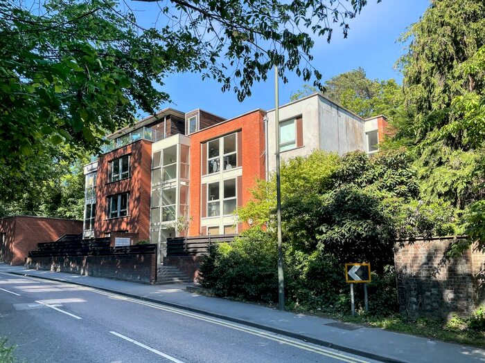 1 Bedroom Flat To Rent In Elmstead Lane, Chislehurst BR7