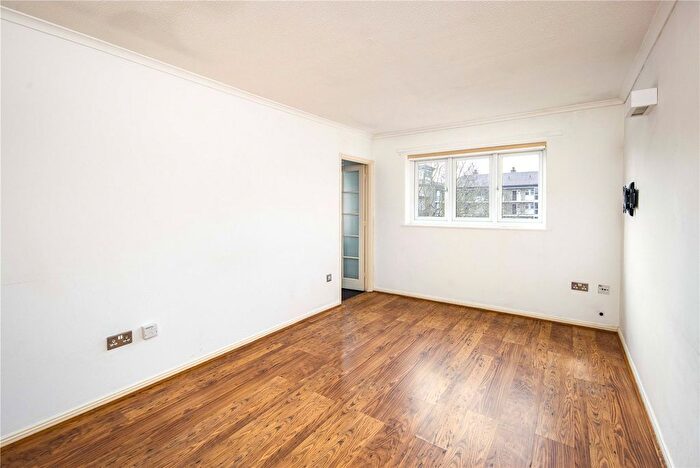 2 Bedroom Flat To Rent In Chesil Court, Bonner Road, London, E2