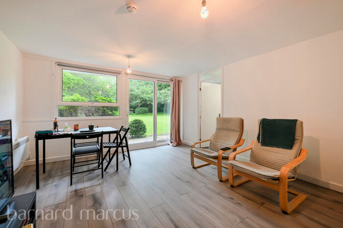 1 Bedroom Apartment To Rent In Grange Vale, Sutton, SM2