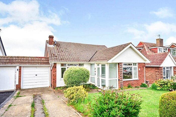 3 Bedroom Bungalow To Rent In Newbury Avenue, Maidstone, Kent, ME16