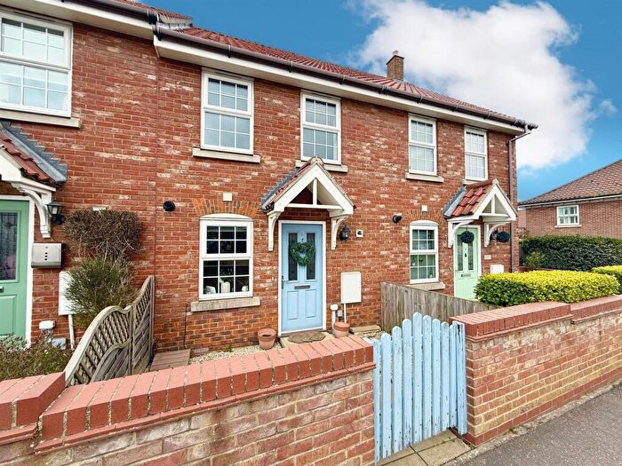2 Bedroom Terraced House For Sale In White Street, Martham, NR29
