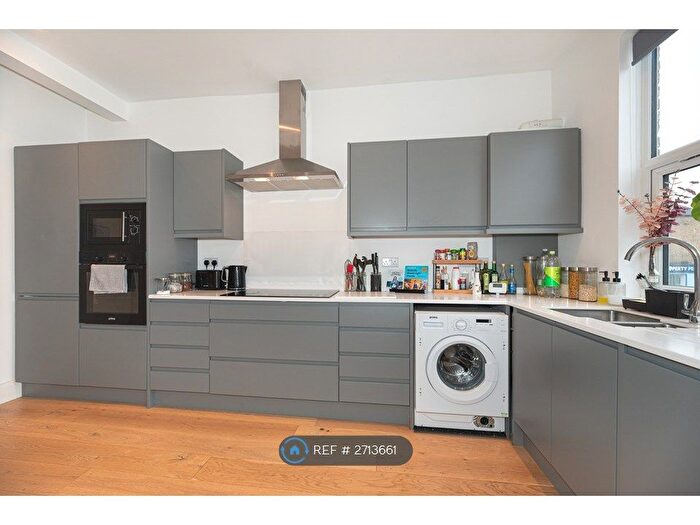 1 Bedroom Flat To Rent In Tooting, London, SW17