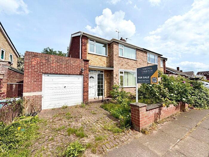 3 Bedroom Semi-Detached House For Sale In Plumer Drive, Stockton-On-Tees, TS20
