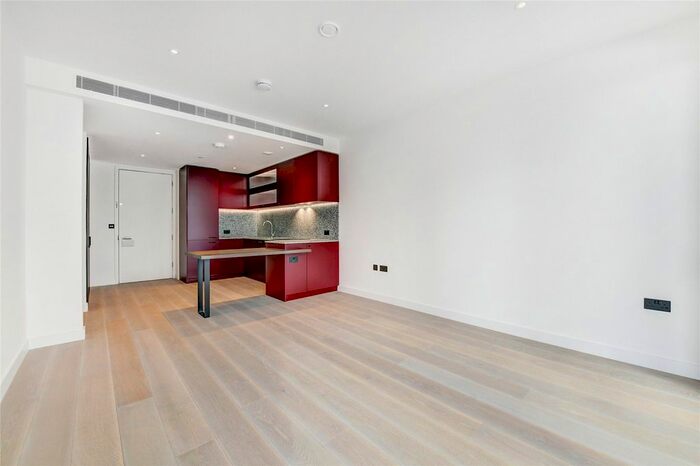 1 Bedroom Flat To Rent In Viaduct Gardens, London, SW11