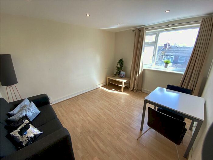1 Bedroom Apartment To Rent In Austin Court, Didsbury, Manchester, M20