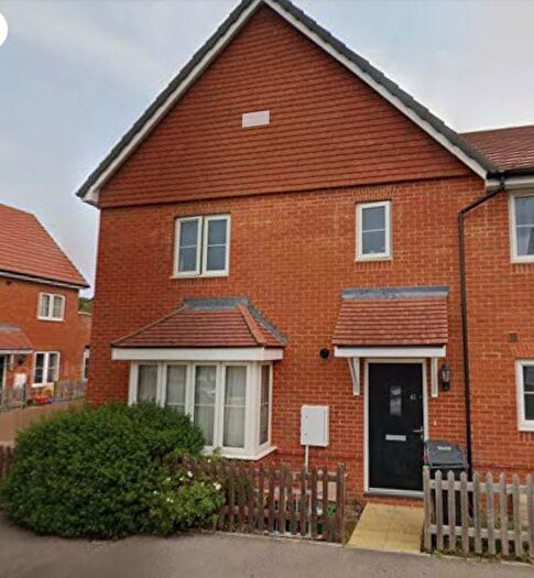 1 Bedroom Flat To Rent In Chiltern Crescent, Fair Oak, Eastleigh, SO50