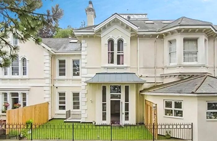 4 Bedroom Terraced House For Sale In Highwood Grange, Wolborough Hill, Newton Abbot, Devon., TQ12