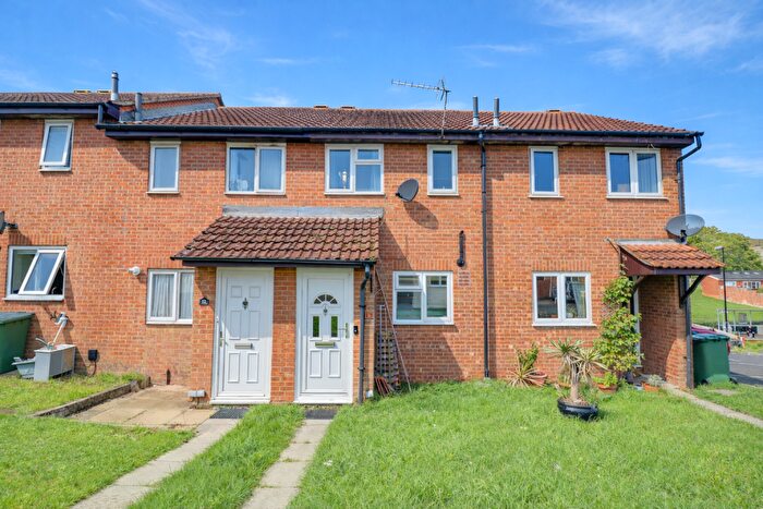 2 Bedroom Terraced House For Sale In Vineyard Close, Woolston, SO19