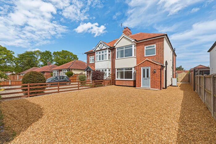 3 Bedroom Semi Detached House To Rent In Thunder Lane, Norwich, NR7