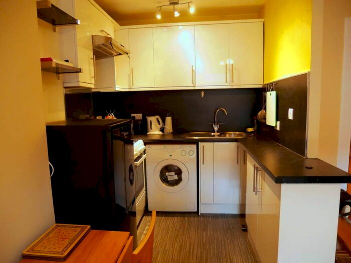 1 Bedroom Flat To Rent In Iona Street, Edinburgh, EH6