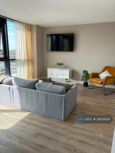 2 Bedroom Flat To Rent In The Glass House, Hull, HU1