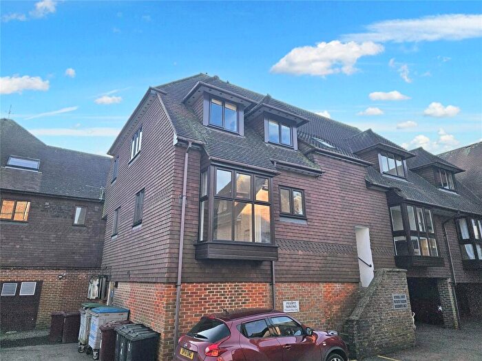 2 Bedroom Apartment For Sale In Russell Court, Midhurst, West Sussex, GU29
