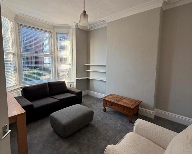 5 Bedroom Terraced House To Rent In Rossington Road, Hunters Bar, S11