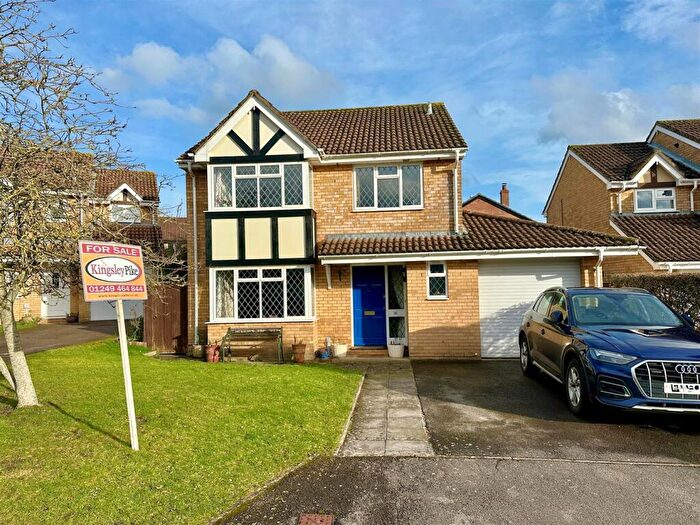 4 Bedroom Detached House For Sale In Knight Close, Chippenham, SN15