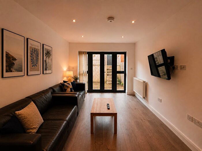 7 Bedroom House To Rent In Monthermer Road, Cardiff, CF24