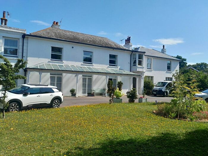 2 Bedroom Flat To Rent In St. Peters Road, Selwyn Court, CT10