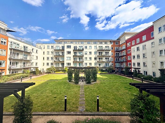 1 Bedroom Flat To Rent In Heritage Avenue, London, NW9