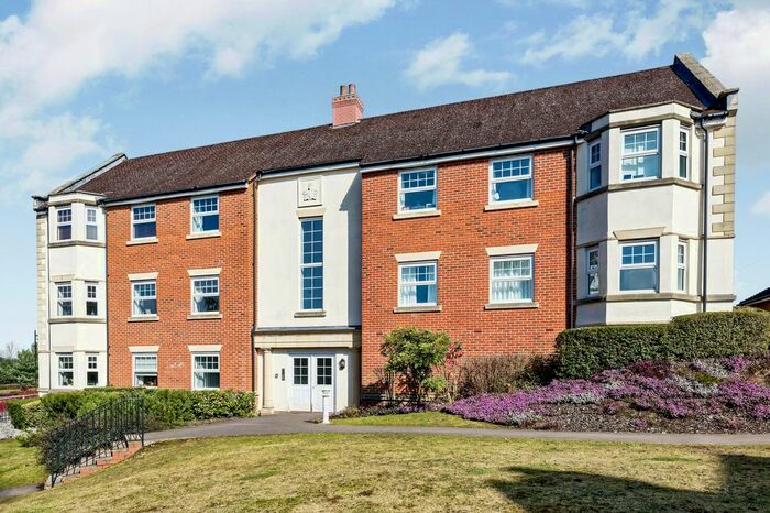 2 Bedroom Flat To Rent In Bromfield Place, Fleet GU51