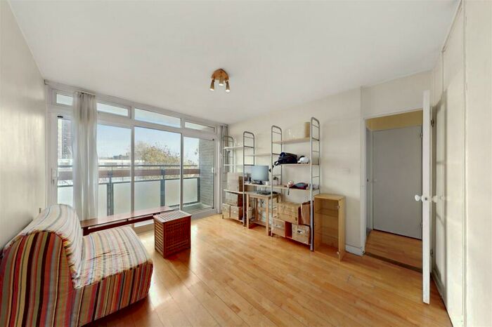 1 Bedroom Apartment To Rent In Cuff Point, Columbia Road, Shoreditch, London, E2