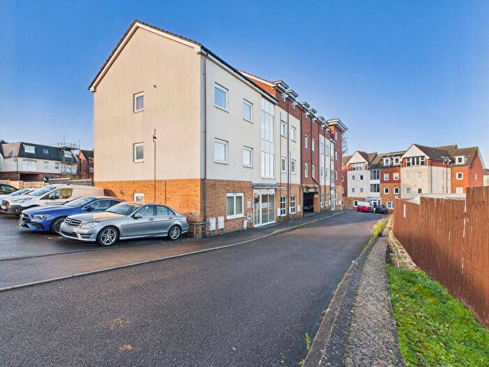 2 Bedroom Flat To Rent In Bastins Close, Park Gate, Southampton, SO31