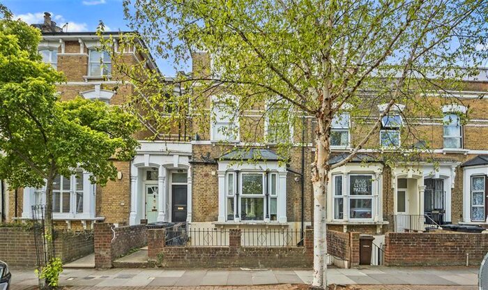 2 Bedroom Flat To Rent In Jenner Road, London, N16