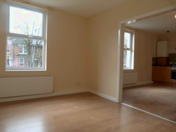 Studio To Rent In Beckenham Road, Beckenham, BR3