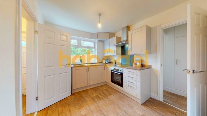 3 Bedroom Terraced House To Rent In Avenue Road, Askern, Doncaster, DN6