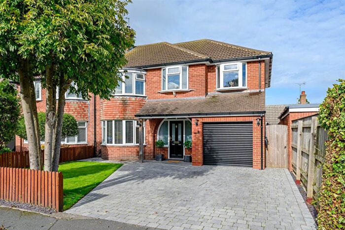 4 Bedroom Semi-Detached House For Sale In Fairway Drive, Upper Poppleton, York, YO26