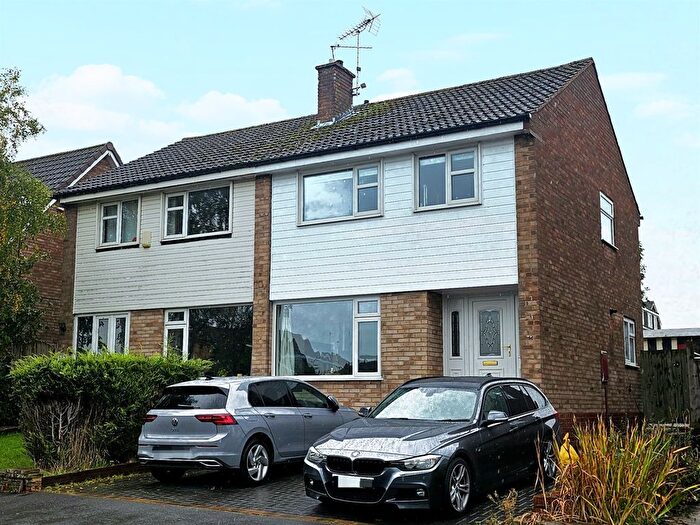 3 Bedroom Semi-detached House For Sale In Ladybank Road, Mickleover, Derby, DE3
