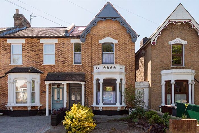 4 Bedroom Property For Sale In Northcote Road, Walthamstow, E17