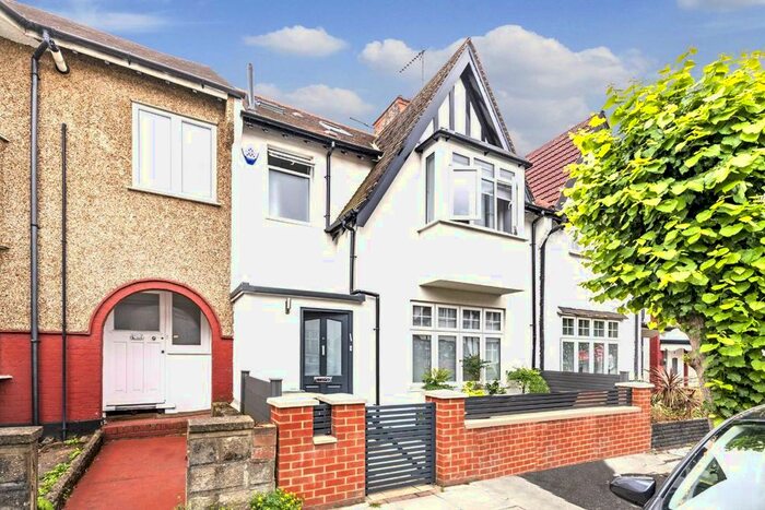 5 Bedroom Terraced House To Rent In Alyth Gardens, London, NW11