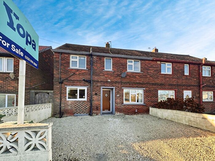 3 Bedroom Semi Detached House For Sale In Daleside Road, Pudsey, LS28