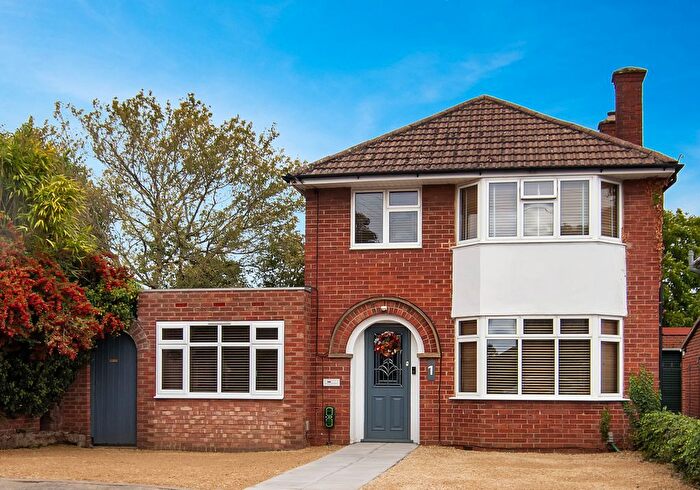 4 Bedroom Detached House For Sale In Van Diemans Lane, Oxford, OX4