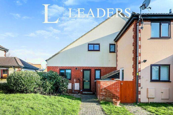 2 Bedroom Terraced House To Rent In Langton Farm Gardens, Portsmouth, PO1